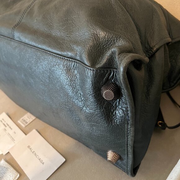Authentic Balenciaga Work Leather Bag - 2011 Anthracite G21 Rose Gold Hardware - Picture 10 of 16